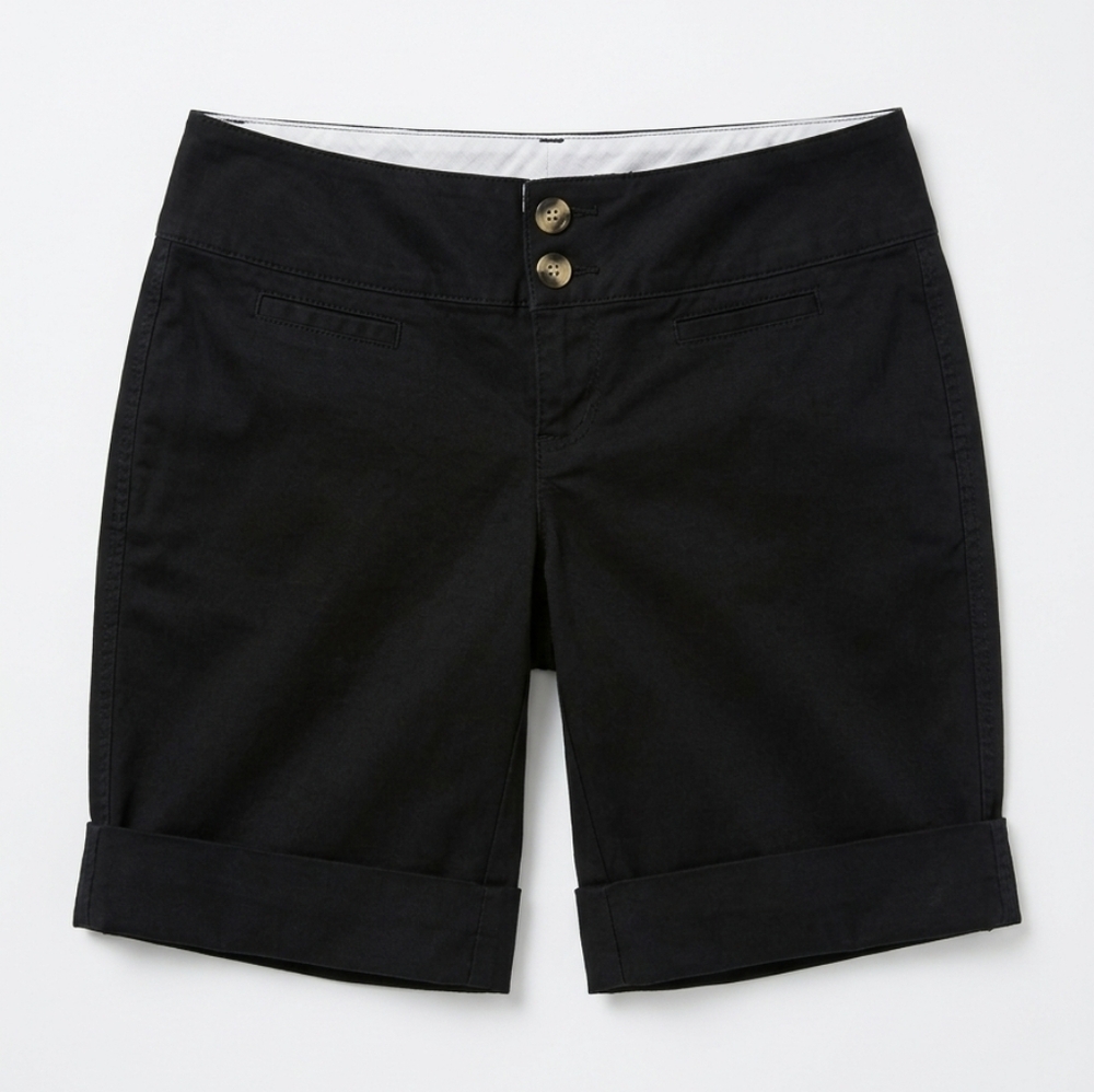 EUC Vintage Y2K Madison Mid-Rise Bermuda Shorts, Black, Size 8
